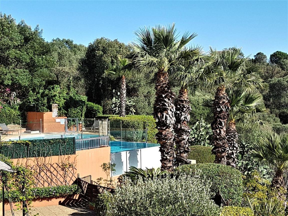 Superbe Duplex 35M2 Vue Mer Avec Piscine Борм-ле-Мимоза Экстерьер фото